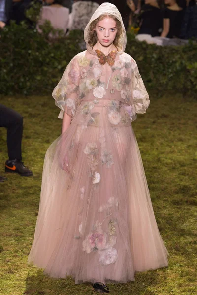 Look 38